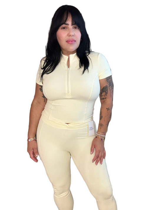 Marisol Set in Light Yellow